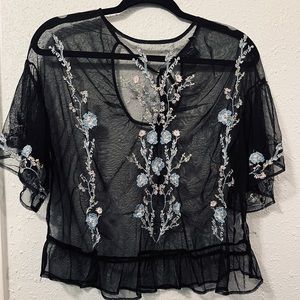 Kari blue embroidered top - XS NWOT